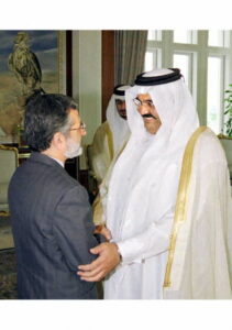 خلال استقباله كمال خرازي بالدوحة.. أمير قطر يقبل دعوة خاتمي لحضور القمة الإسلامية ويعتبرها فرصة لحل المشكلات