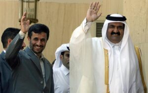 خلال زيارته لطهران.. أمير قطر يواصل مساعيه لتقارب خليجي إيراني ونجاد يقبل دعوته لاجتماع إقليمي