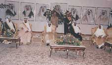 أمير قطر يشارك في أول قمة تشاورية لقادة الخليج في جدة