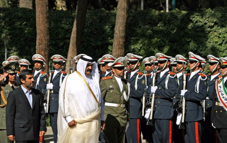 حمد بن خليفة ومحمود أحمدي نجاد