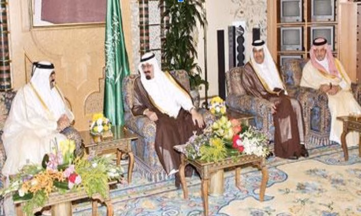 الشيخ حمد بن خليفة وعبد الله بن عبد العزيز