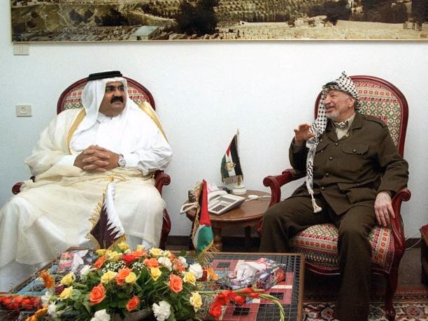 حمد بن خليفة وياسر عرفات