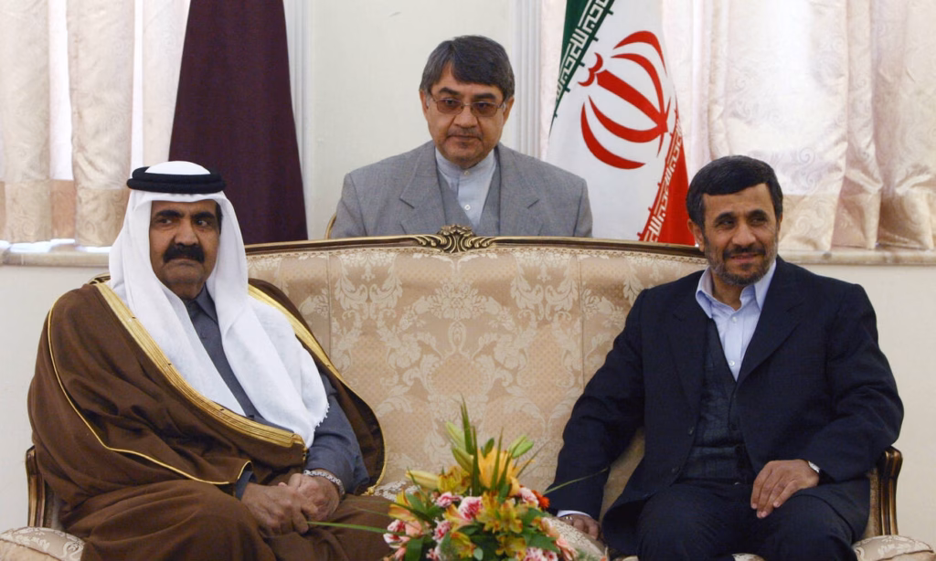 حمد بن خليفة ومحمود أحمدي نجاد