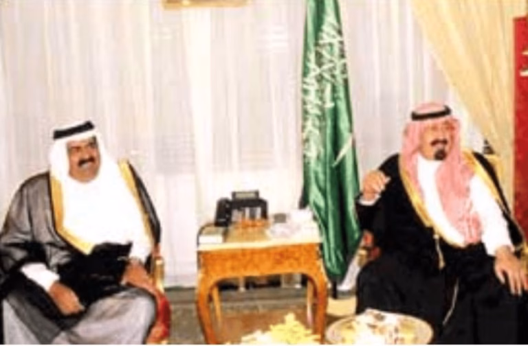 الشيخ حمد بن خليفة والأمير عبد الله بن عبد العزيز