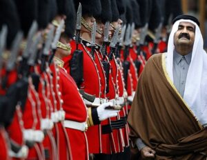 وسط حفاوة واستقبال ملكي.. الأمير يخاطب مجلس العموم ويدعو رجال الأعمال البريطانيين للاستثمار في قطر