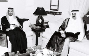 وسط مساعٍ قطرية لخفض التوتر الإيراني الإماراتي.. ولي العهد يبحث مع مساعد وزير خارجية إيران تعزيز علاقات البلدين وقضايا إقليمية