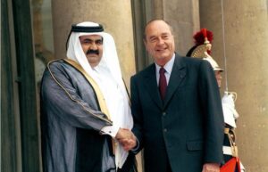 خلال زيارته السادسة إلى باريس.. أمير قطر يلتقي شيراك ويؤكد حق الفلسطينيين في انتخاب رئيسهم