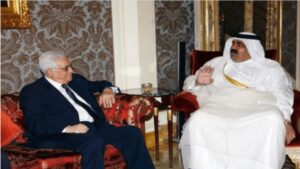 خلال استقباله في الدوحة.. أمير قطر يبحث مع محمود عباس تطورات القضية الفلسطينية