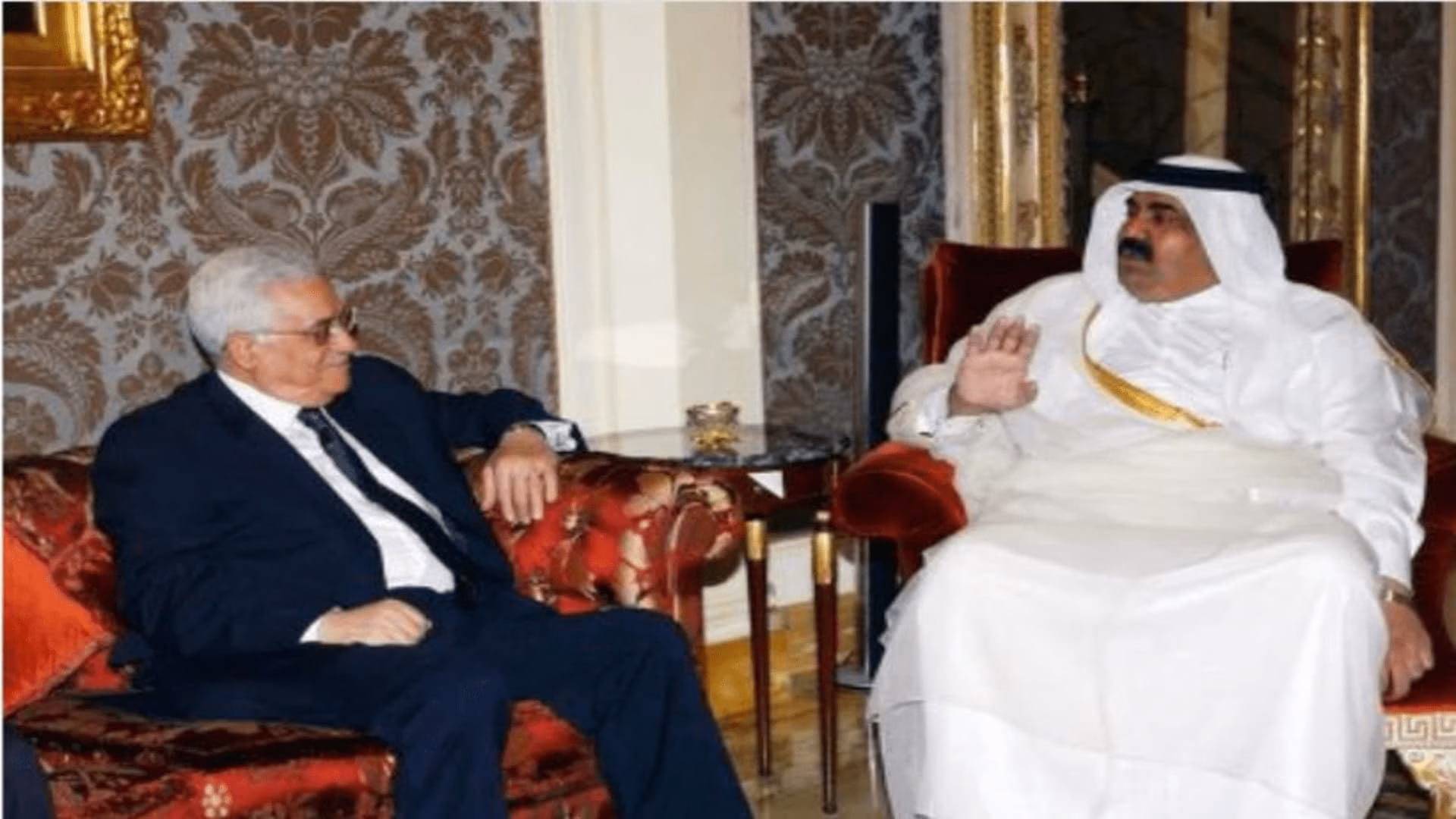 حمد بن خليفة ومحمود عباس أبو مازن