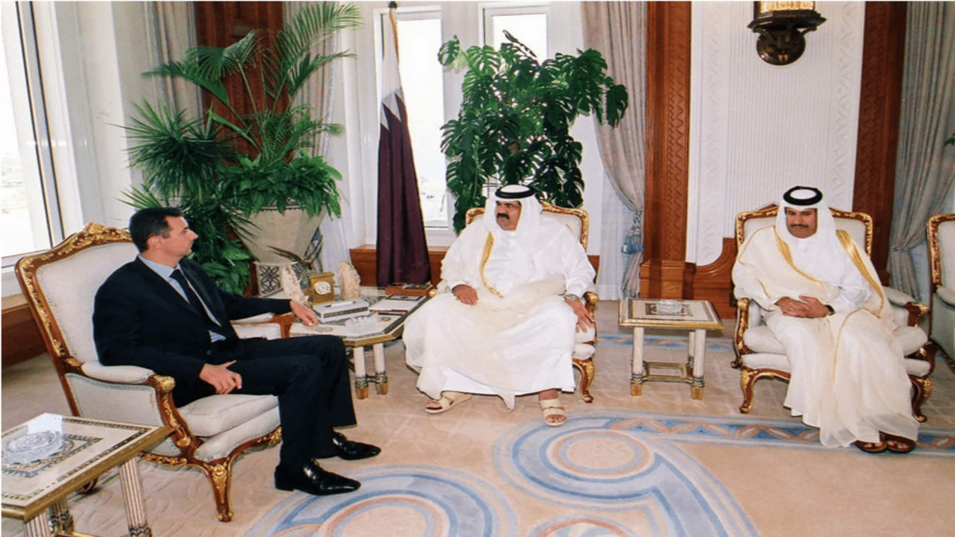 حمد بن خليفة وحمد بن جاسم وبشار الأسد