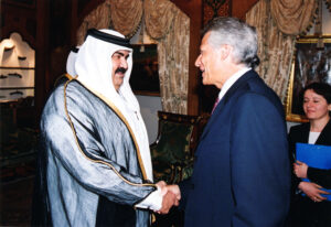 سمو الأمير يستقبل وزير خارجية الجمهورية الفرنسية