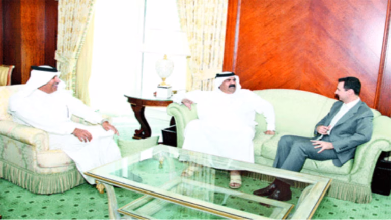 حمد بن خليفة وحمد بن جاسم وبشار الأسد