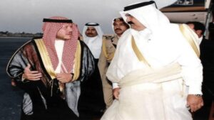 عقب اتصال هاتفي بين أمير قطر والملك عبد الله .. الأردن يطلق سراح قادة حماس وينقلهم إلى الدوحة