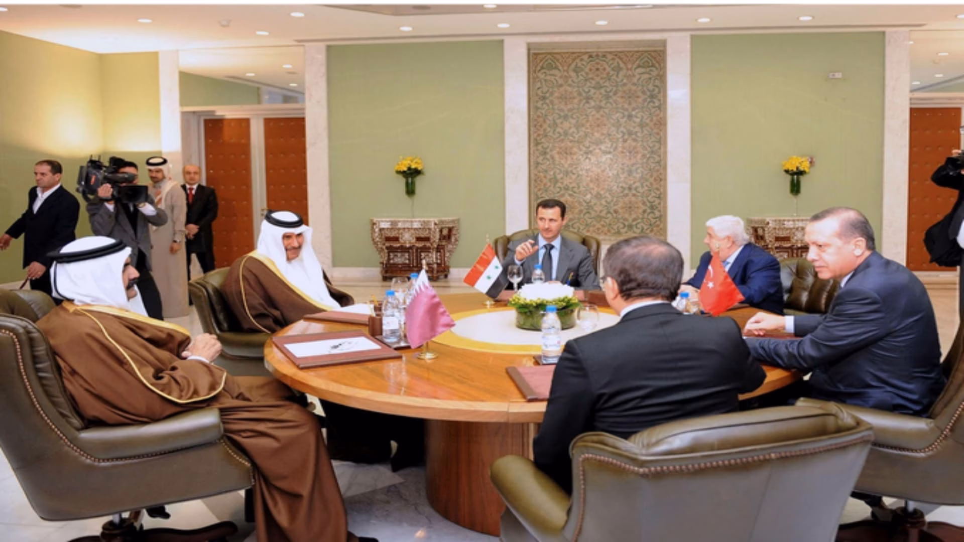 حمد بن خليفه وأردوغان والأسد