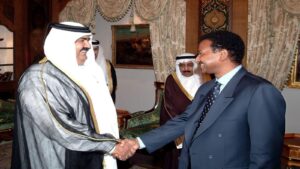 عقب استقباله مستشار الرئيس السوداني بالدوحة .. أمير قطر يقبل دعوة الخرطوم للمشاركة في احتفالات عيد الاستقلال