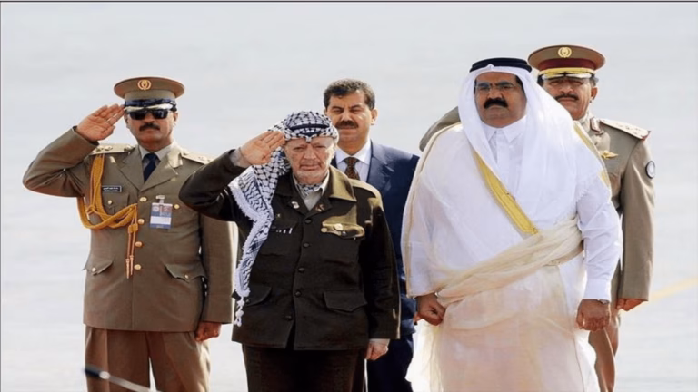 حمد بن خليفة وياسر عرفات