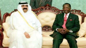 خلال زيارة عمل إلى نجامينا .. أمير قطر يبحث مع الرئيس التشادي ترتيب لقاء مع البشير لتنقية العلاقات السودانية التشادية