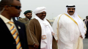 البشير يتحدى “الجنائية” ويفاجئ الجميع بحضور القمة العربية في الدوحة