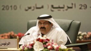 القمة العربية في سرت تشيد بجهود أمير قطر في تحقيق السلام بدارفور