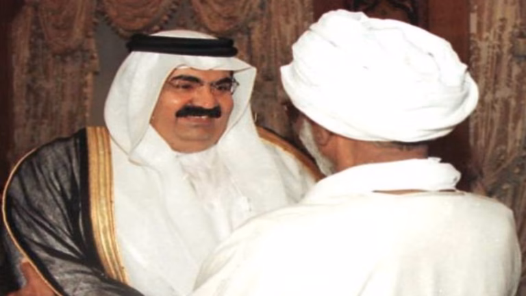 حمد بن خليفة والترابي