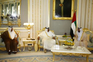 سمو الأمير الشيخ حمد بن خليفة آل ثاني يزور دولة الإمارات العربية المتحدة