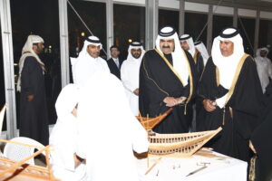 سمو الأمير الشيخ حمد بن خليفة آل ثاني يفتتح مركز دوحة لاند لمركز المعرفة وإثراء المجتمع في الدوحة