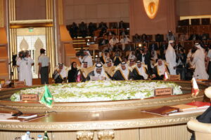 سمو الأمير الشيخ حمد بن خليفة آل ثاني يشارك في افتتاح الدورة الحادية والثلاثين للمجلس الأعلى لمجلس التعاون لدول الخليج العربية