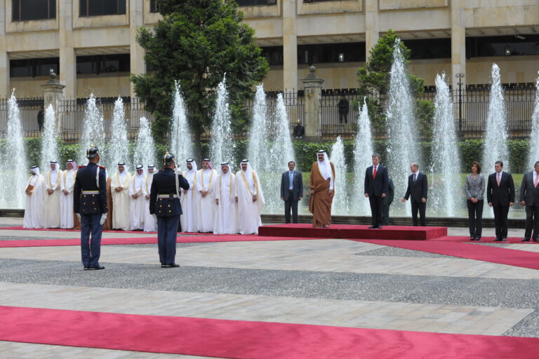 سمو الأمير الشيخ حمد بن خليفة آل ثاني يلتقي رئيس جمهورية كولومبيا ويشهد توقيع اتفاقيات بين البلدين