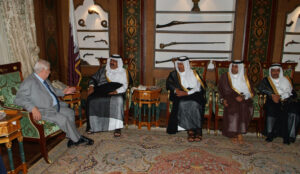 سمو الأمير الشيخ حمد بن خليفة آل ثاني يستقبل وزير الخارجية السوري وليد المعلم في الدوحة