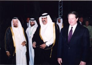 سمو الأمير الشيخ حمد بن خليفة آل ثاني يفتتح مبنى كلية الآداب والعلوم في المدينة التعليمية بالدوحة
