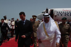 سمو الأمير الشيخ حمد بن خليفة آل ثاني يستقبل الرئيس السوري بشار الأسد في الدوحة