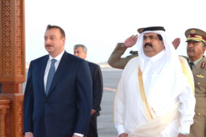 سمو الأمير الشيخ حمد بن خليفة آل ثاني يستقبل رئيس جمهورية أذربيجان إلهام علييف في الدوحة