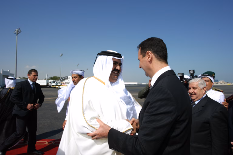 سمو الأمير الشيخ حمد بن خليفة آل ثاني يستقبل الرئيس السوري بشار الأسد في الدوحة