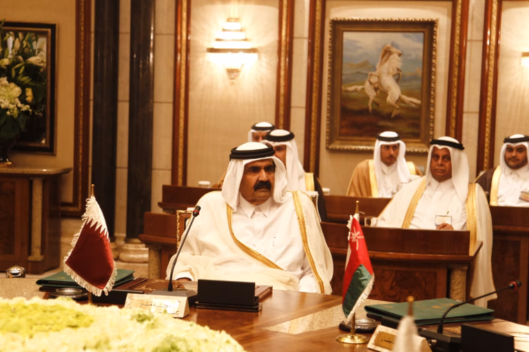 سمو الأمير الشيخ حمد بن خليفة آل ثاني يشارك في اللقاء التشاوري الثالث عشر لقادة دول مجلس التعاون لدول الخليج العربية في الرياض