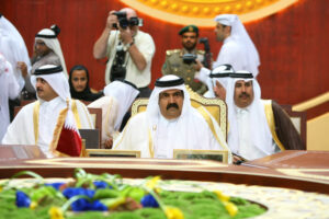 سمو الأمير الشيخ حمد بن خليفة آل ثاني يشارك في الدورة الثامنة والعشرين للمجلس الأعلى لمجلس التعاون لدول الخليج العربية في الدوحة